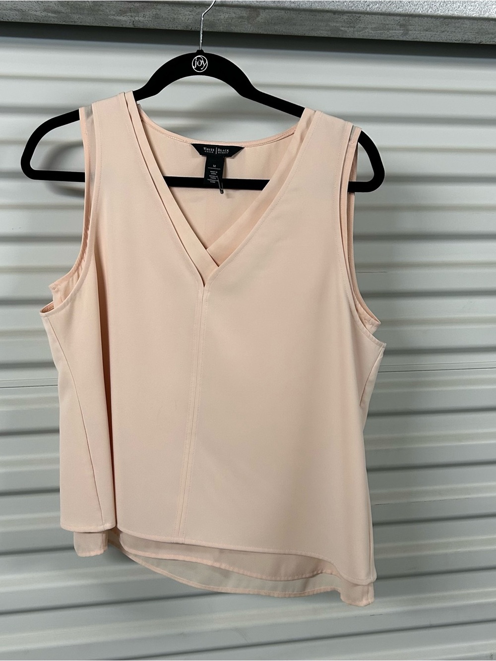 White House Black Market Blush Pink V-Neck Sleeveless Camisole